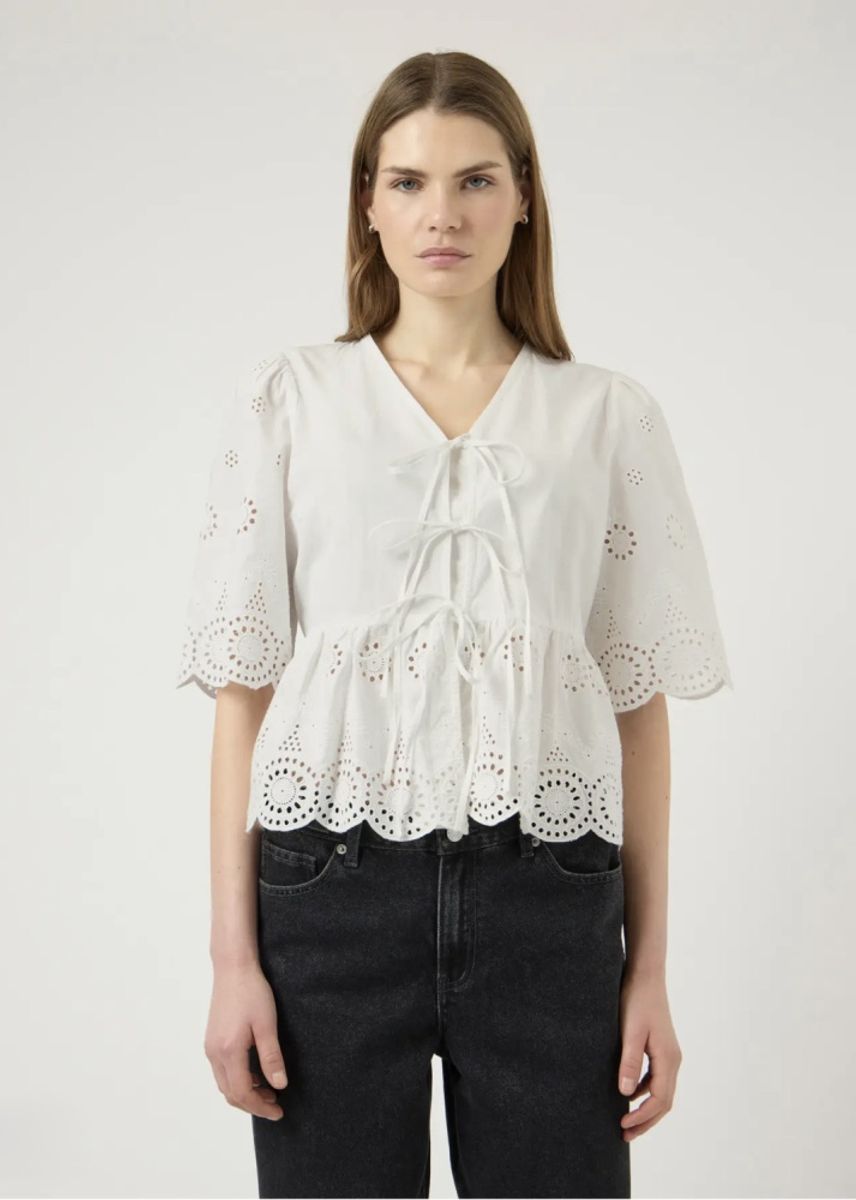 YAS Cornelia Topp 2/4 arm Star White