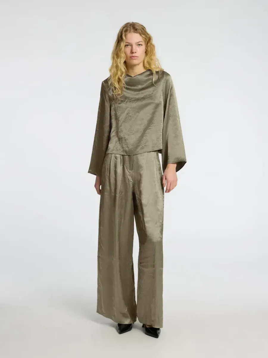 Selected Femme Selene Drape Neckline Topp Vetiver