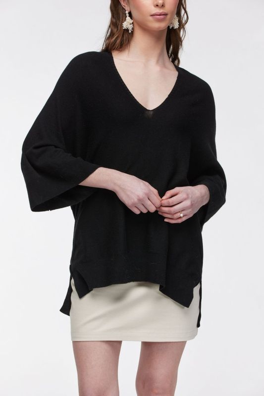  Woodling  Oda Poncho Svart 