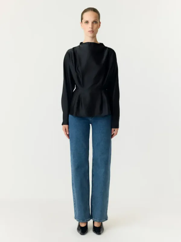 YAS Pella Funnel Neck Black 